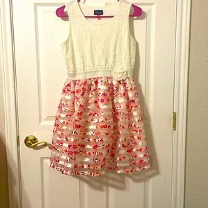 Cute kids dress to wear for special occasions, and for Easter.